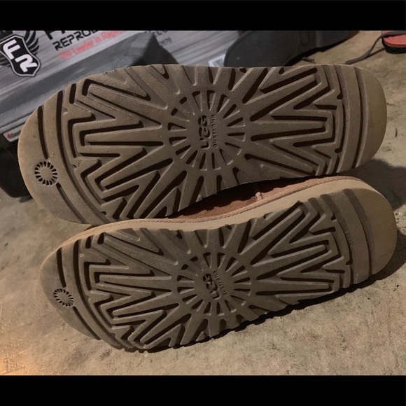 UGG Boots - Picture 3 of 4